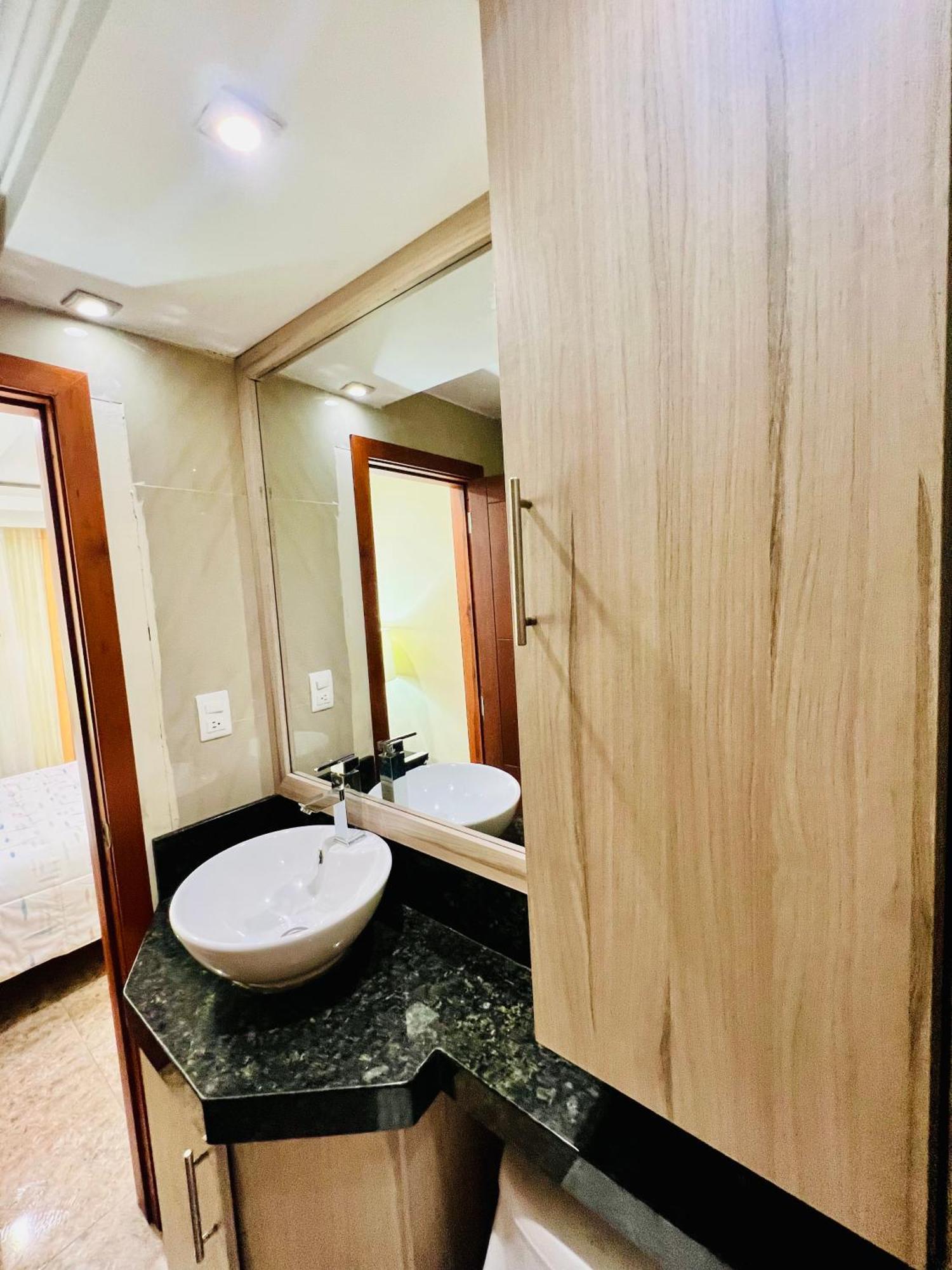 Sol Y Confort Suites Machala Exterior photo